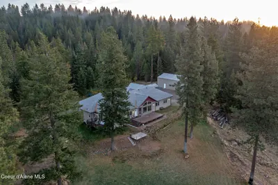 Property 26-10341 - Photo 2