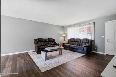 Property 26-10156 - Photo 7