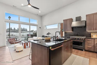 Property 25-11384 - Photo 12