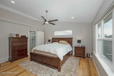 Property 26-10215 - Photo 22