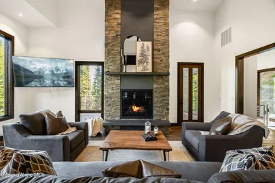 Property 26-10024 - Photo 5