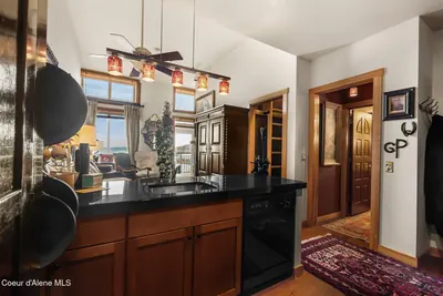 Property 26-893 - Photo 2
