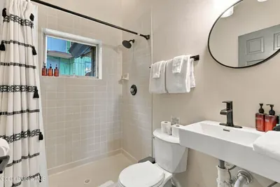 Property 26-9647 - Photo 27