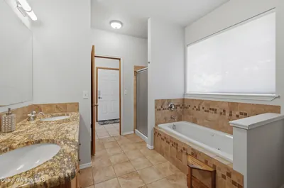Property 26-7673 - Photo 40
