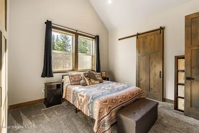 Property 26-10626 - Photo 40