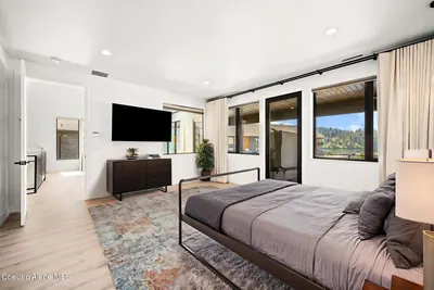 Property 26-8809 - Photo 42