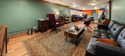 Property 26-10037 - Photo 35
