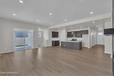 Property 26-8833 - Photo 4