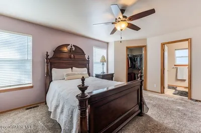 Property 26-10057 - Photo 12