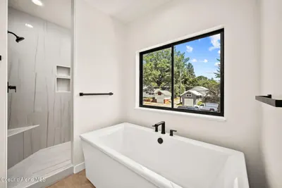 Property 26-6862 - Photo 42