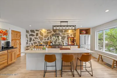 Property 26-10138 - Photo 12
