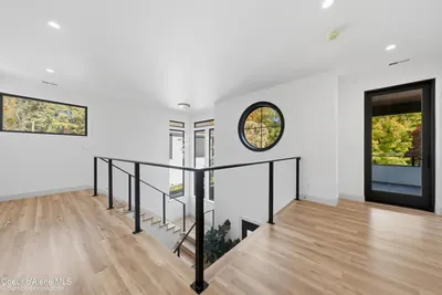Property 26-10413 - Photo 36