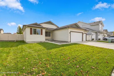 Property 26-10393 - Photo 2
