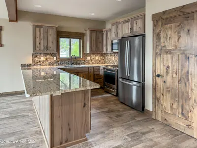 Property 26-1396 - Photo 2