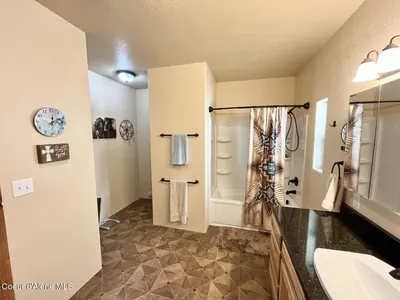 Property 26-10434 - Photo 32