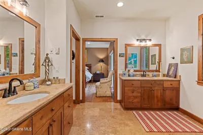 Property 26-10608 - Photo 17