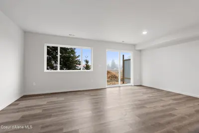 Property 26-6093 - Photo 5