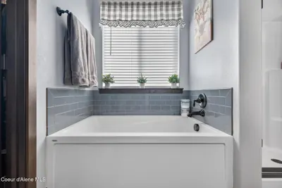 Property 26-10017 - Photo 19