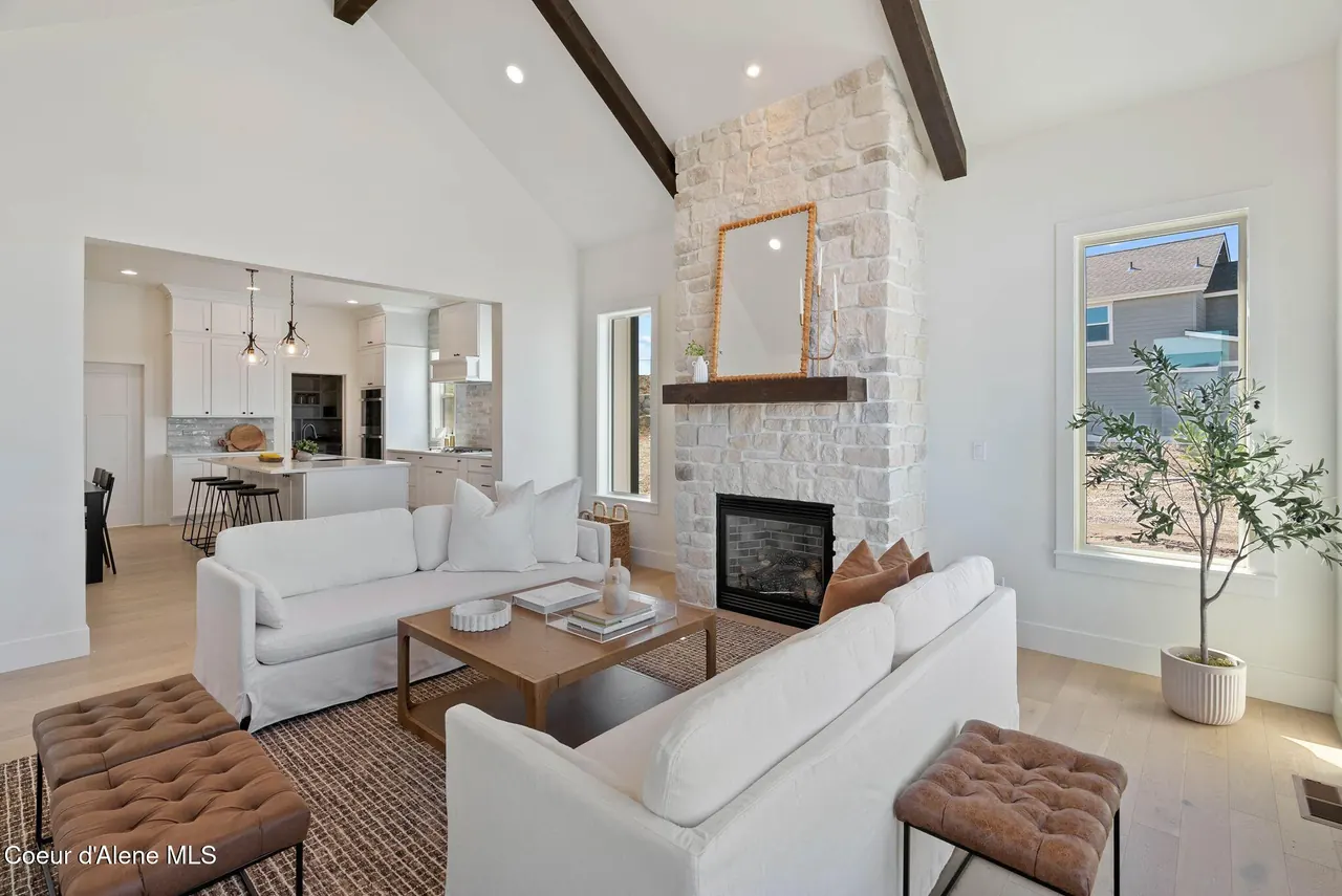 Property 26-3594 - Photo 1