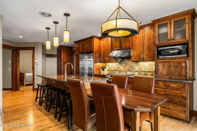 Property 26-10268 - Photo 12