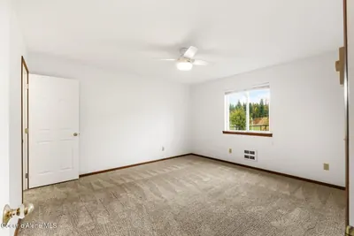 Property 26-10625 - Photo 17