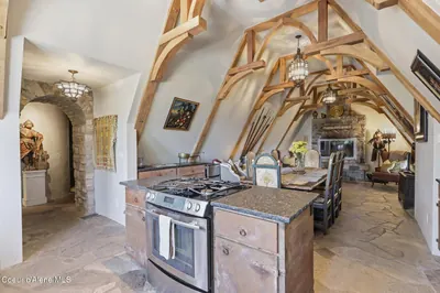 Property 26-6910 - Photo 89