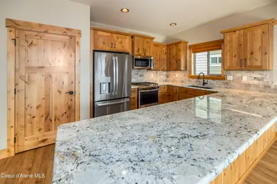 Property 26-1796 - Photo 4