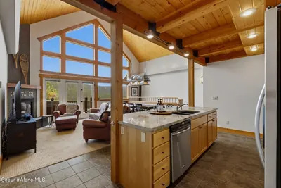 Property 26-8898 - Photo 4