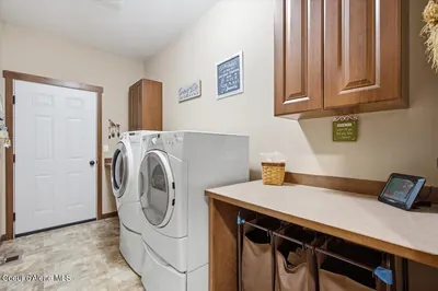 Property 26-9300 - Photo 33