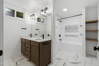 Property 26-7633 - Photo 32
