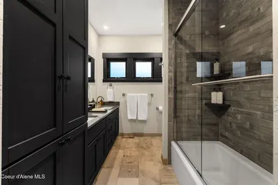 Property 26-8970 - Photo 43