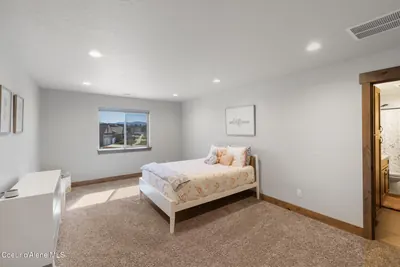 Property 26-9898 - Photo 25