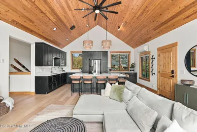 Property 26-9494 - Photo 17