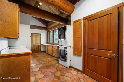 Property 26-7915 - Photo 60