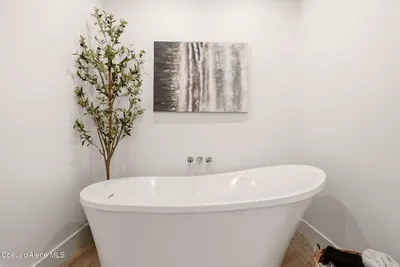 Property 26-8168 - Photo 36