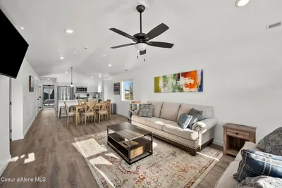 Property 25-11155 - Photo 2