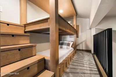 Property 26-2500 - Photo 57