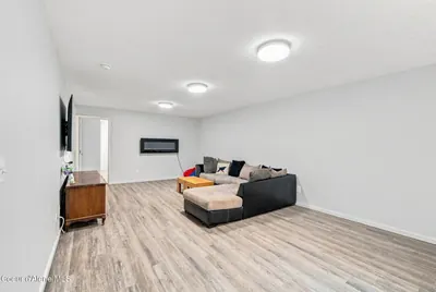 Property 26-8110 - Photo 32
