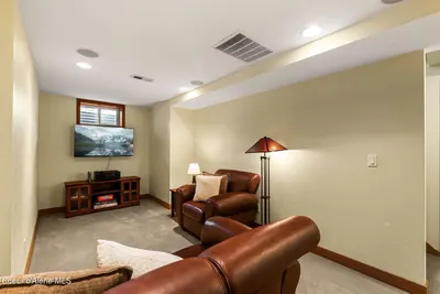 Property 26-10294 - Photo 43
