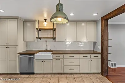 Property 26-10001 - Photo 19
