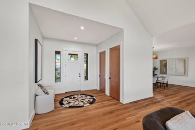 Property 26-9932 - Photo 9