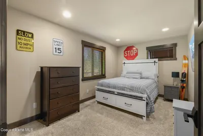 Property 26-7905 - Photo 23