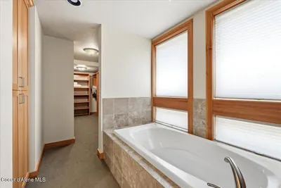 Property 26-7542 - Photo 25