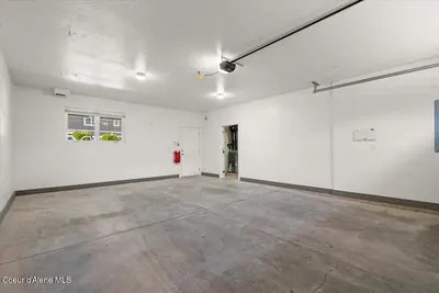 Property 26-8204 - Photo 43