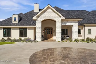 Property 26-9864 - Photo 2