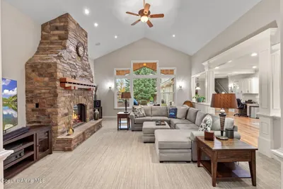 Property 26-8947 - Photo 4