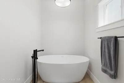Property 26-8810 - Photo 15
