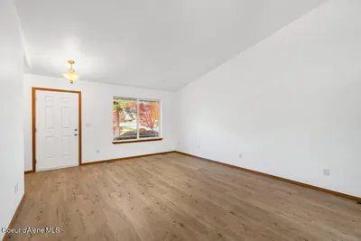 Property 26-10364 - Photo 10