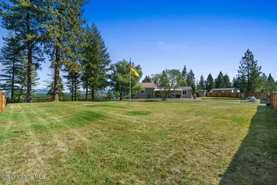 Property 26-9303 - Photo 37