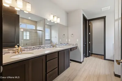 Property 26-10052 - Photo 21